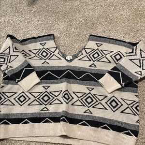POL Geometric V-Neck Sweater in Black and Cream